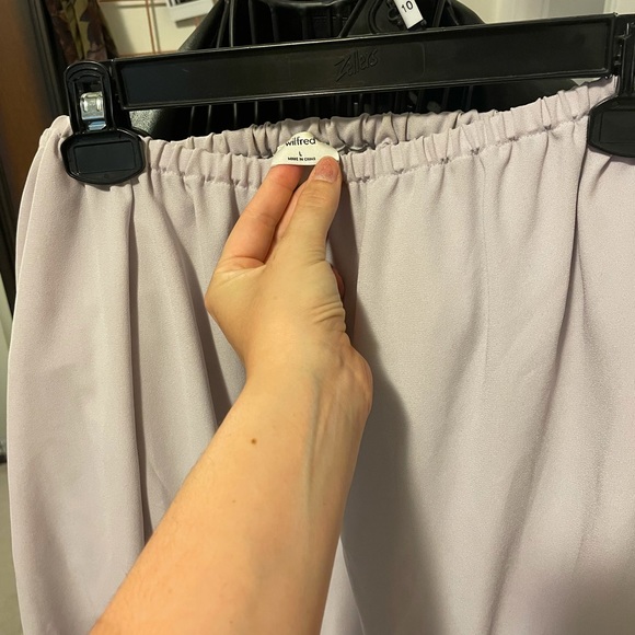 Off the shoulder Aritzia top - Picture 3 of 3